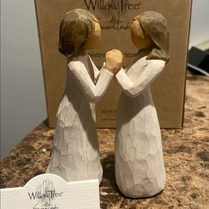 Willow Tree “Sisters by Heart”. Great condition. New in box.